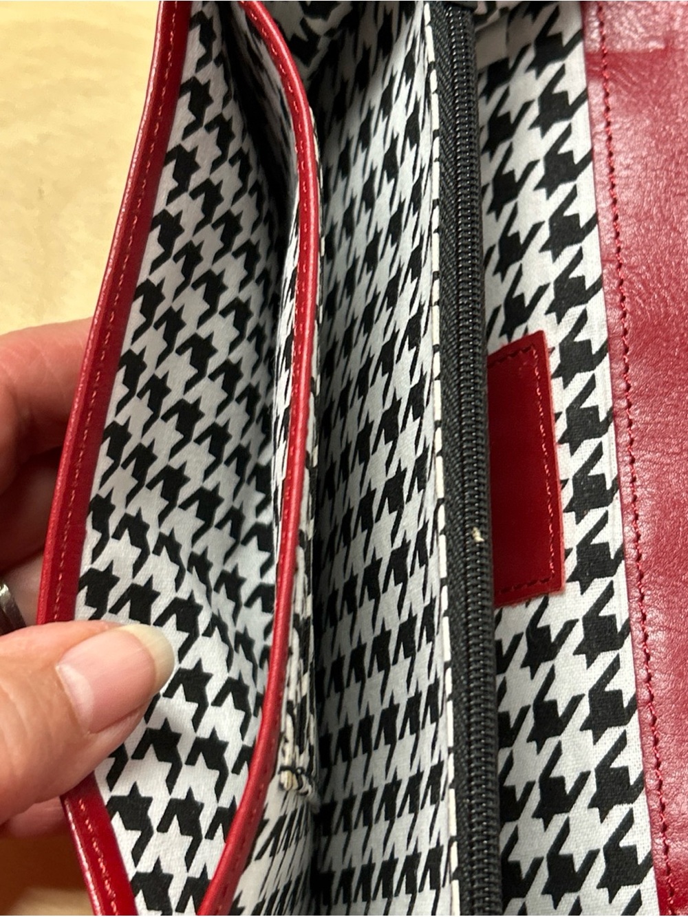 NEW Hobo Amica Leather Wallet - Billfold Color Red New front zip pocket - Picture 6 of 12